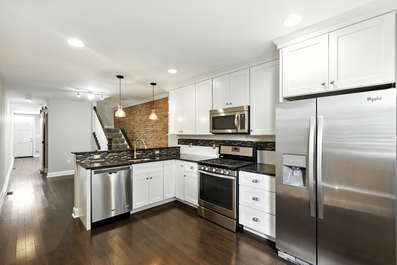 Building Photo - 127 W Randall St