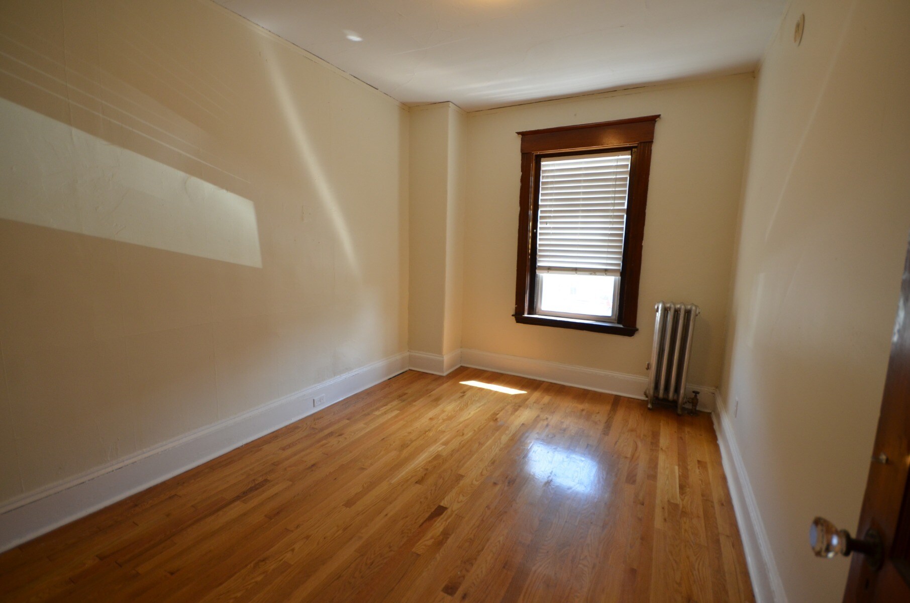 Building Photo - 116 Englewood Ave