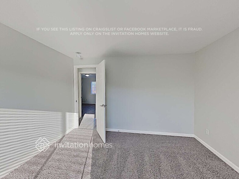 Building Photo - 17127 115th Ave E