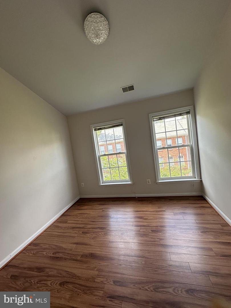 Building Photo - 8077 Sebon Dr