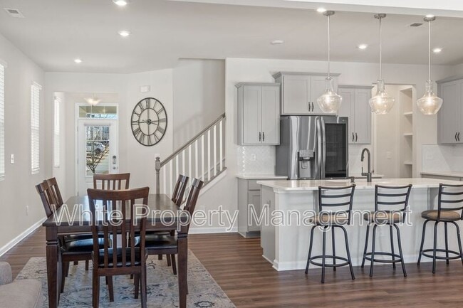 Building Photo - 4743 Darcey Wy