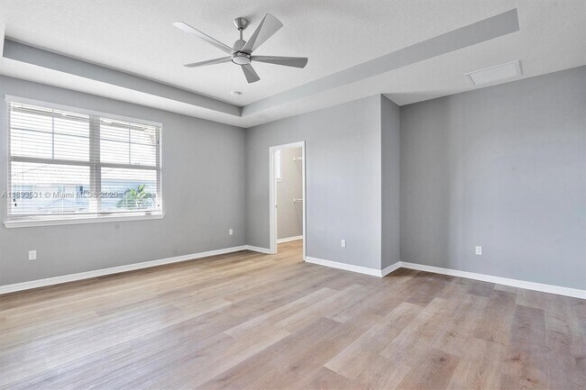 Building Photo - 1240 Eucalyptus Dr
