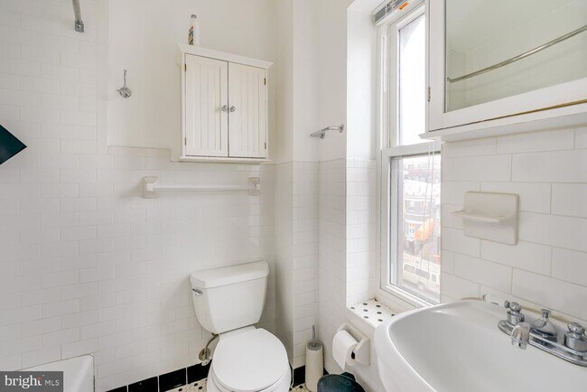 Building Photo - 2300 18th St NW