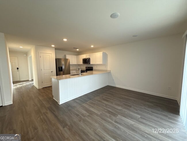 Building Photo - 487 Grand Magnolia St