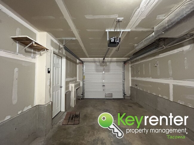 Building Photo - Fife Living: Your Ideal Multi-Level Family...