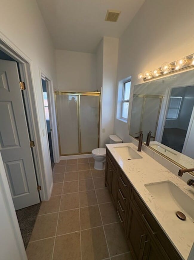 Building Photo - 3 Bedroom Townhome At Sky Ridge Community In Hurricane