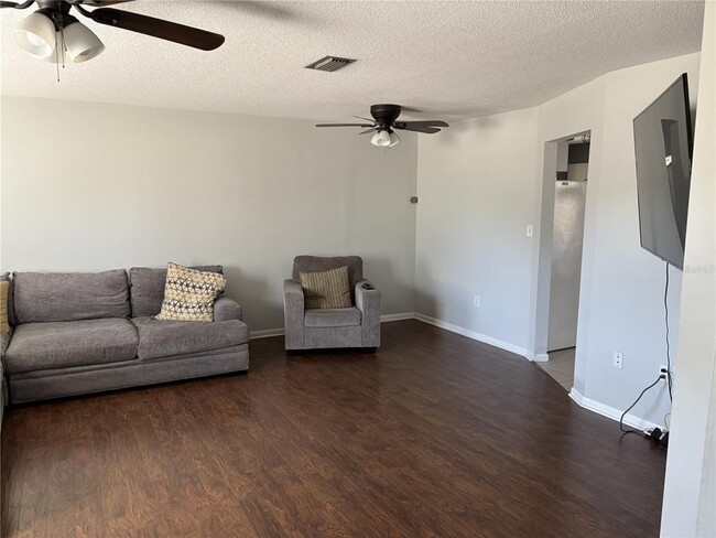 Building Photo - 6106 Lawncrest Pl