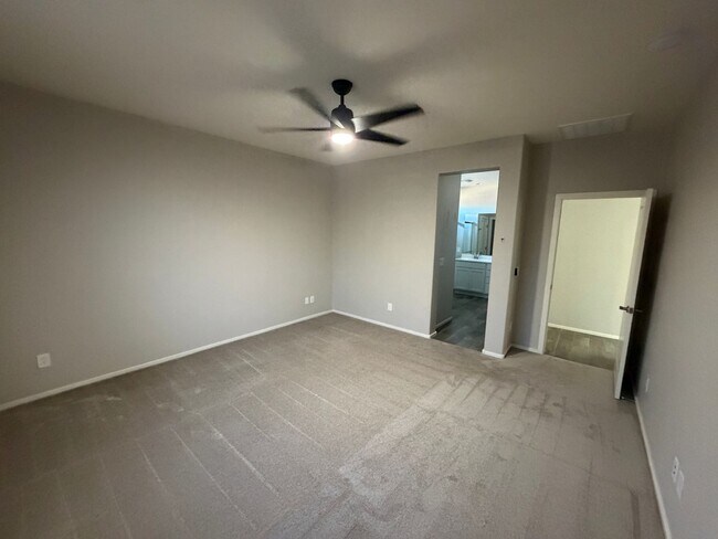 Building Photo - Three Bedroom Two Bath Home with A Den