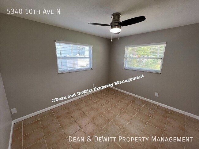 Building Photo - 5340 10th Ave N