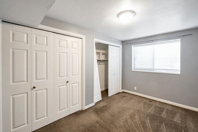 Building Photo - 673 E 1650 S