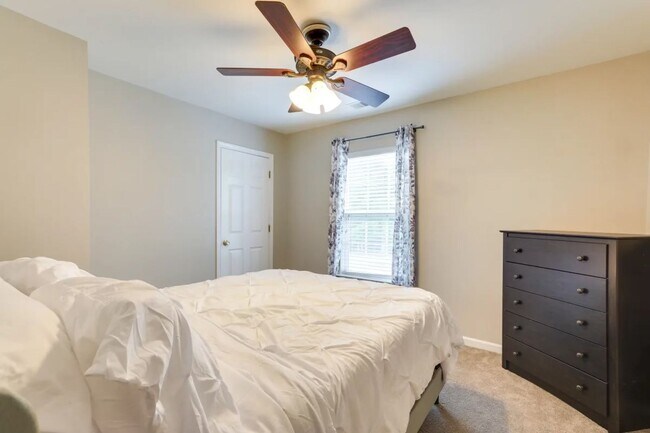 Building Photo - Vistiana Off Dorchester in Dorchester II S...