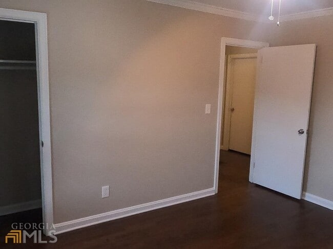 Building Photo - 817 North St NW