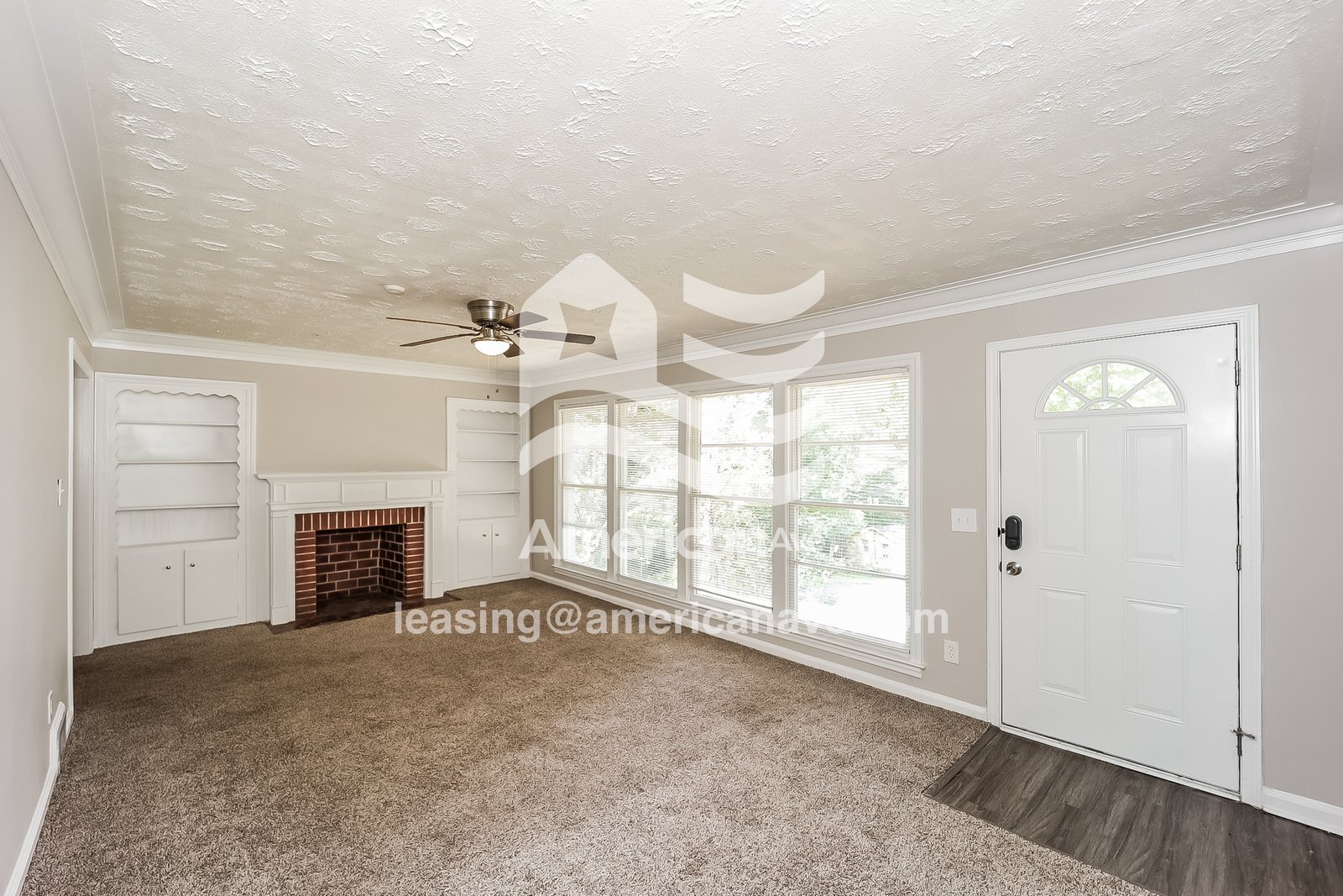 Building Photo - 3912 Mosley Dr