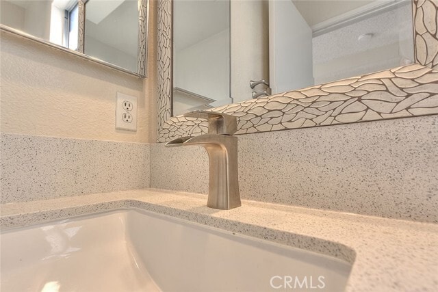 Building Photo - 3640 Honeyglen Way