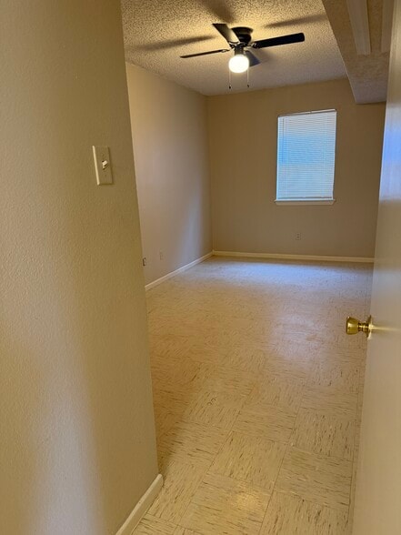 Building Photo - 3501 McDonell Ave