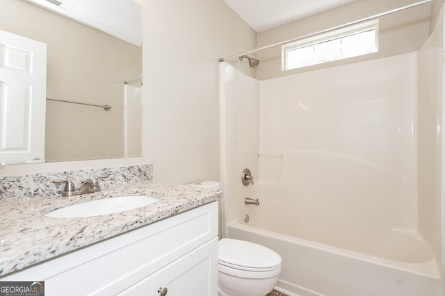 Building Photo - 1343 Wimbleton Cove