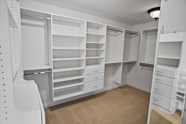 Building Photo - "Spacious 4-Bedroom Retreat with Cozy Fireplace on Starfall Way, Santa Clarita!"