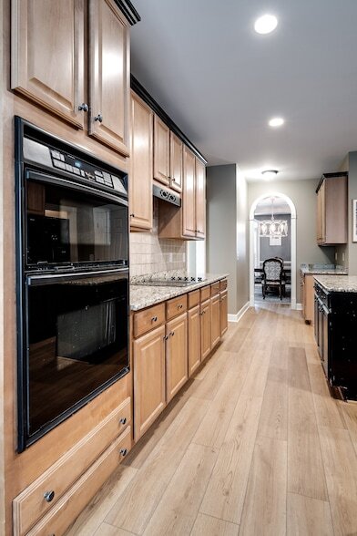 Building Photo - 9813 Albemarle Ln