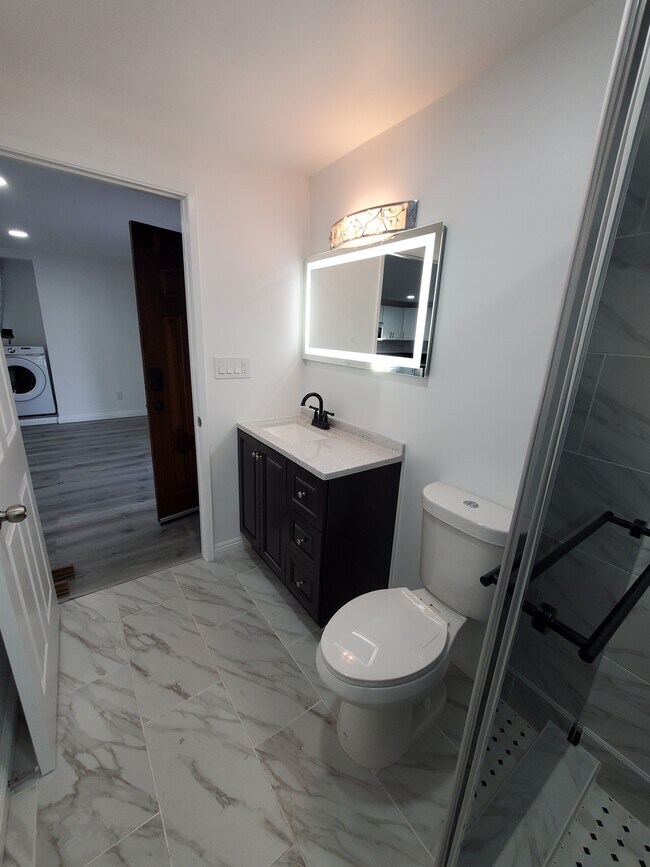 Building Photo - 20003 Arminta St