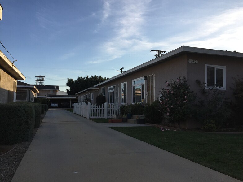 Property is compromised of two duplexes. Unit D is located in the second duplex. - 840 W 168th St