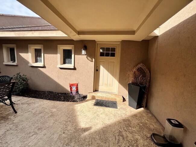 Building Photo - 37 Lafayette Pl