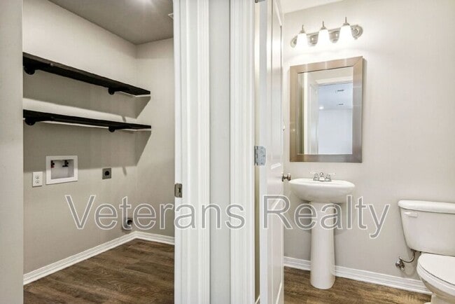 Building Photo - 13444 Willow Oak Cir