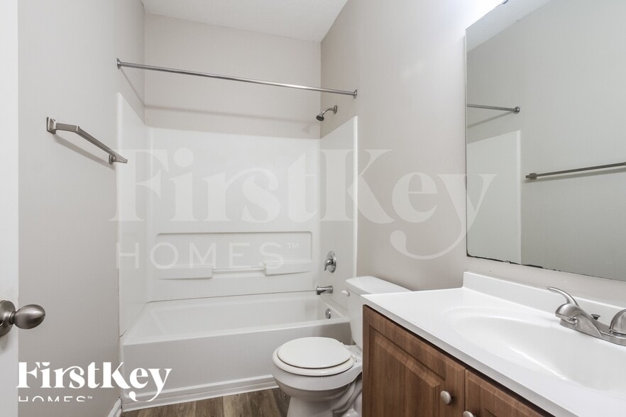 Building Photo - 8310 Chesterhill Ln