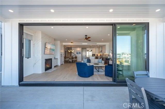 Building Photo - 413 Edgewater Pl