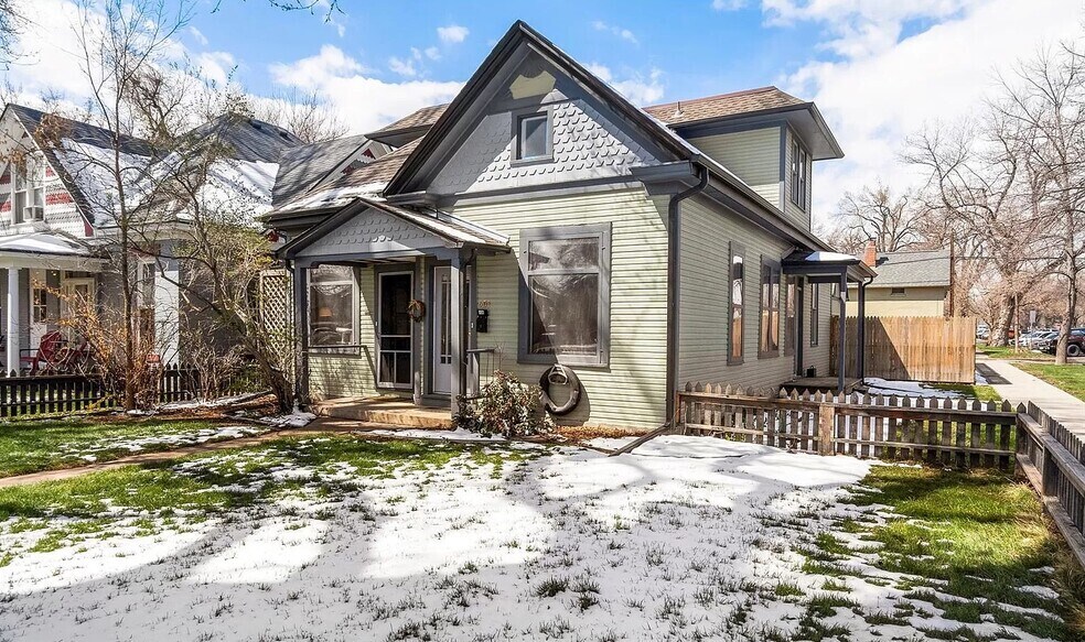 Building Photo - 601 Mathews St