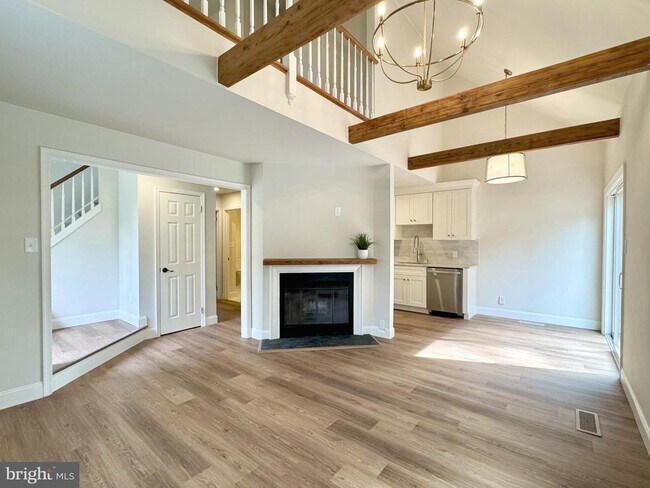 Building Photo - 906 Pritchet Ct