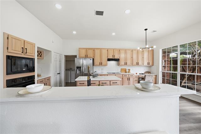 Building Photo - 101 Fontana Ct