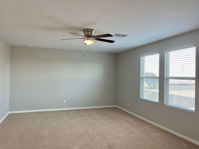 Building Photo - Home in Litchfield Park at Canyon Views! 5bd 3ba! Mountain Views!