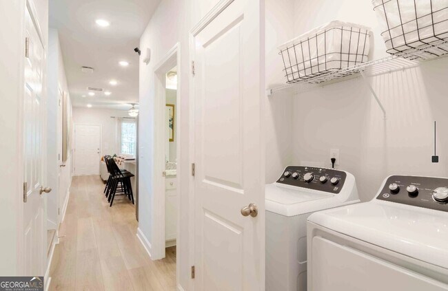 Building Photo - 1151 Hunter Trl