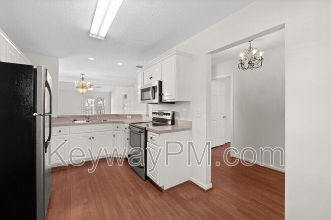 Building Photo - 189 Satomi Way