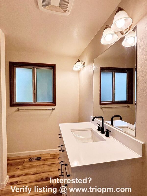 Building Photo - 1029 C St