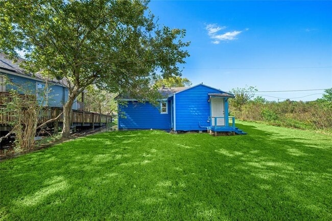 Building Photo - 6710 Phillips Ln