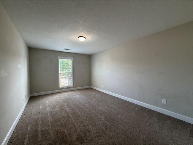 Building Photo - 624 River Mist Cir
