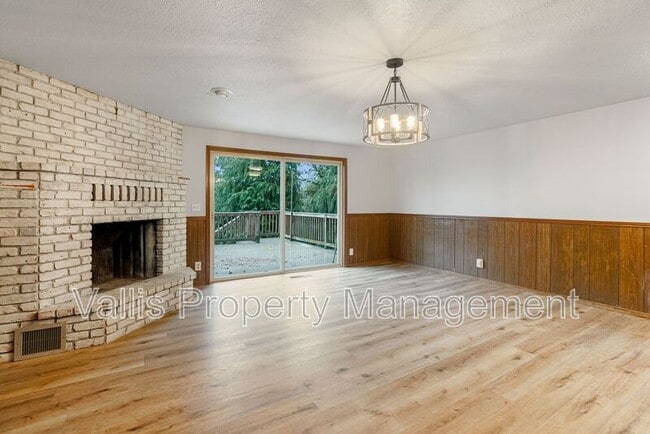 Building Photo - 2197 Doaks Ferry Rd NW