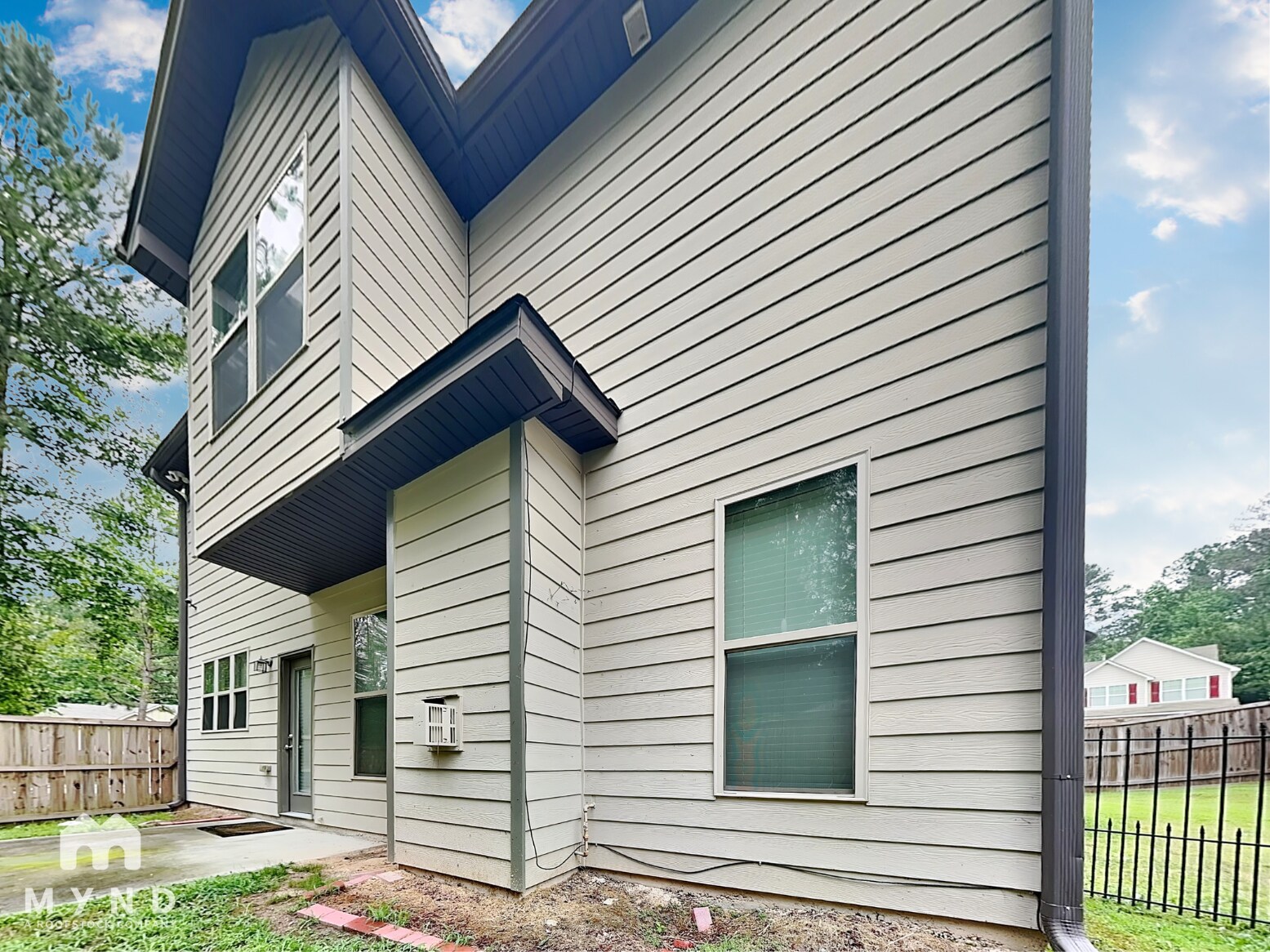 Building Photo - 2455 Quincy Loop