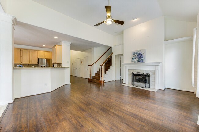 Building Photo - 1215 Whisper Trace Ct