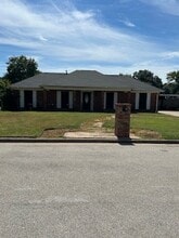 Building Photo - 2809 Apple Creek Cir