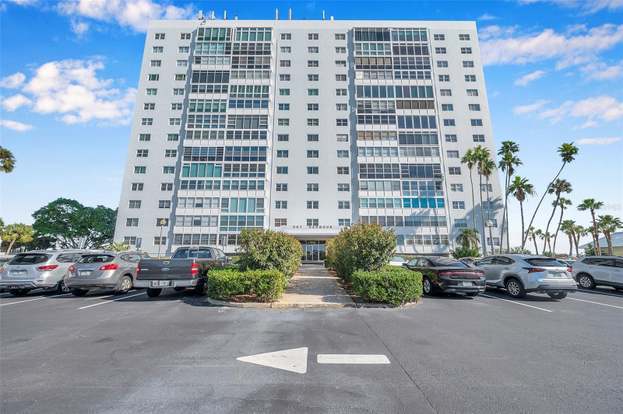 Building Photo - 7200 Sunshine Skyway Ln S