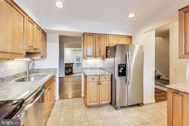 Building Photo - 1325 Chetworth Ct