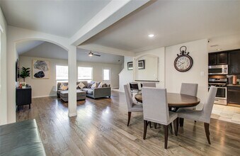 Building Photo - 3306 Inverness Path Lane