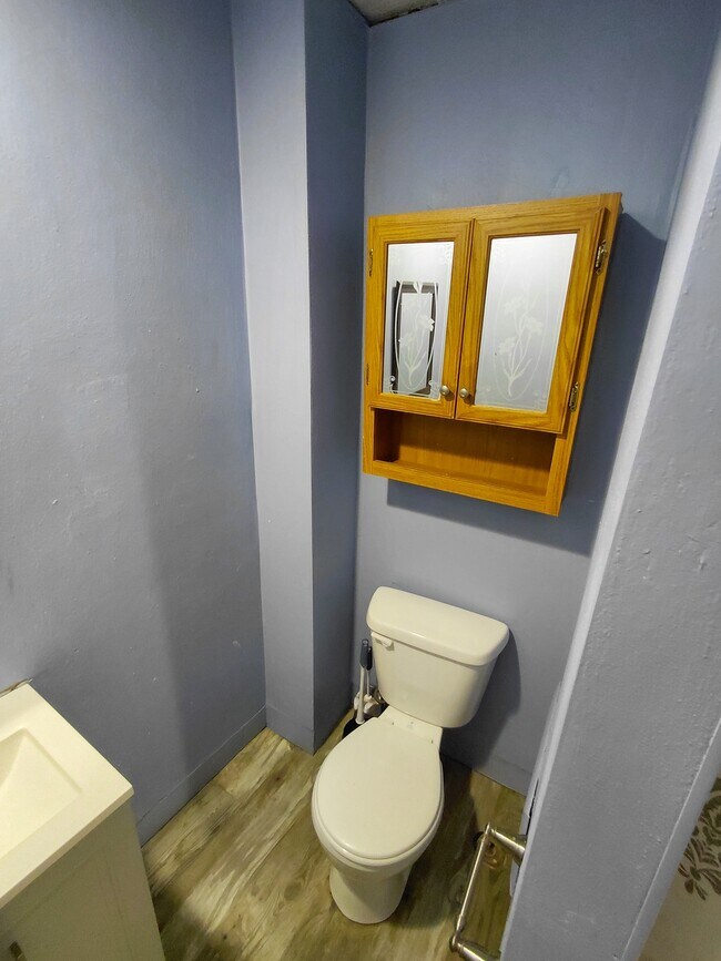 Building Photo - 16 Goethe St