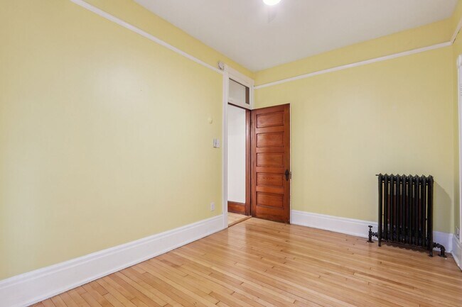 Building Photo - 2564 N Cramer St