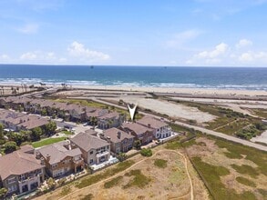 Building Photo - Luxury Coastal Living in Guard-Gated Ocean Colony