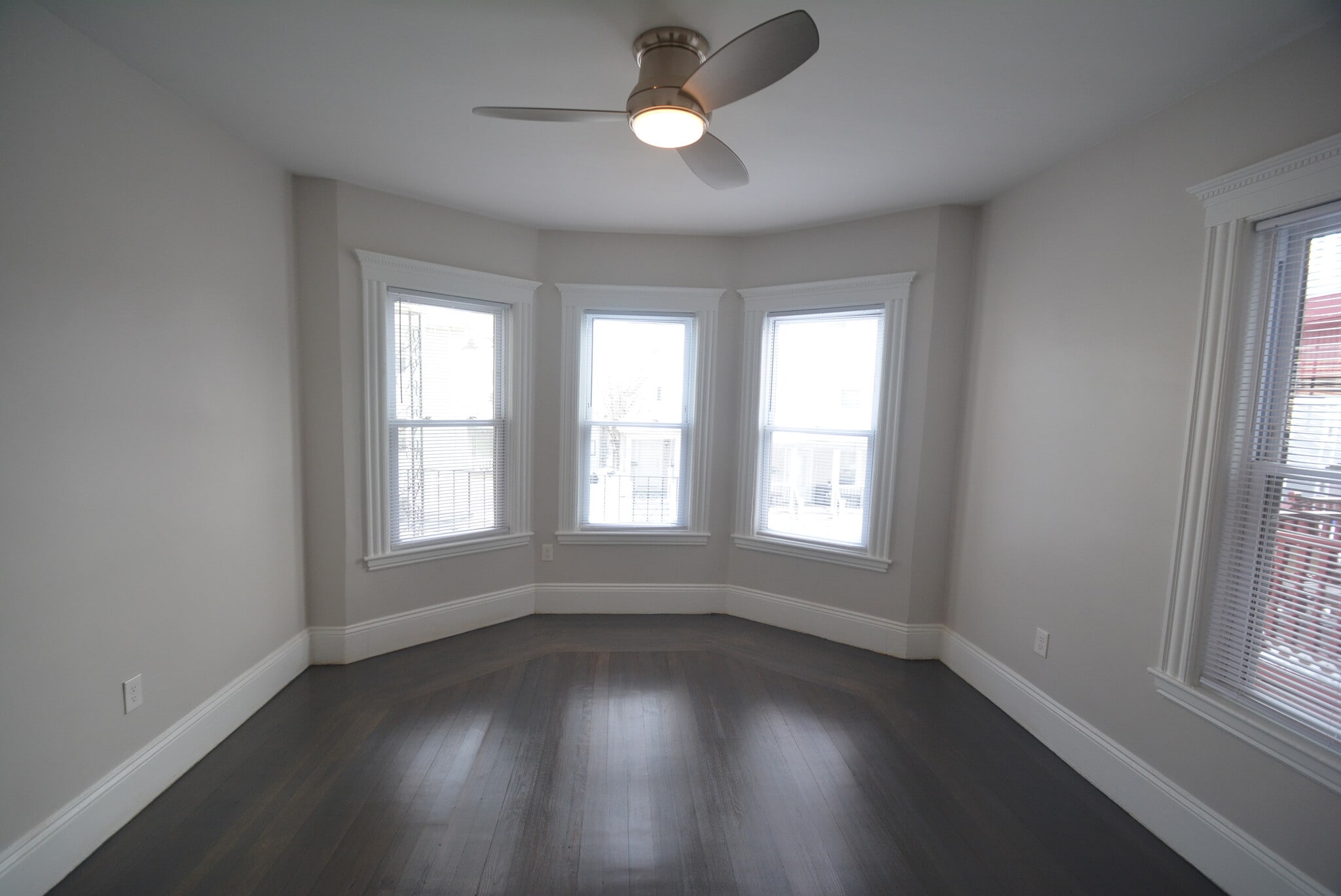 Building Photo - 31 Claybourne St