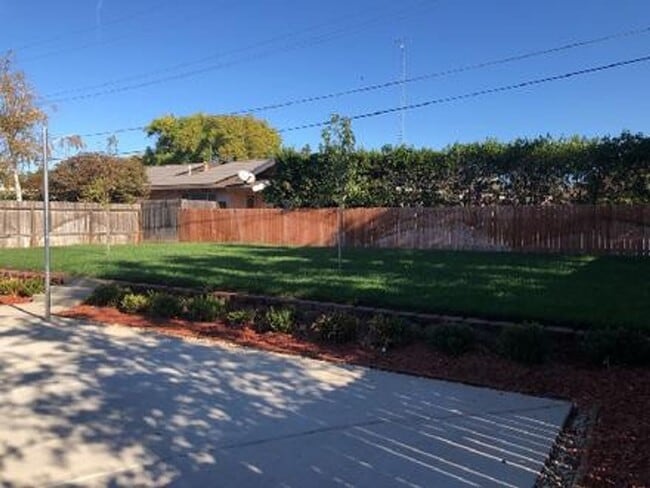 Building Photo - 3-Bed 2-Bath North Chico Residential