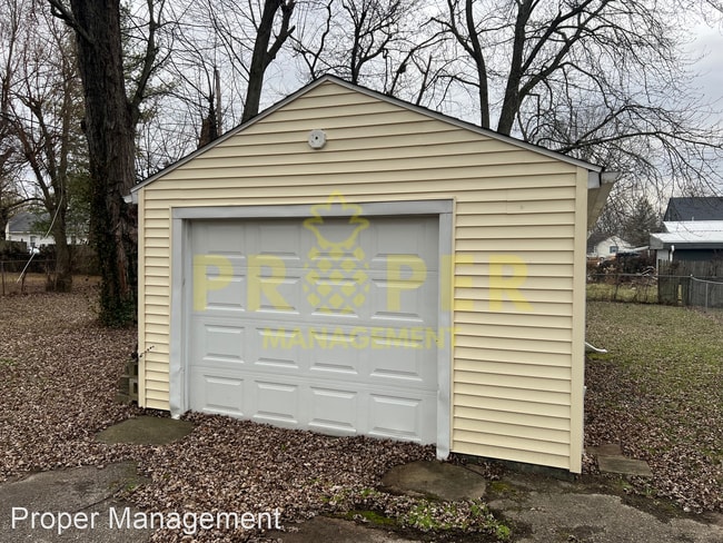 Building Photo - 2 br, 1 bath House - 3642 Detroit Ave
